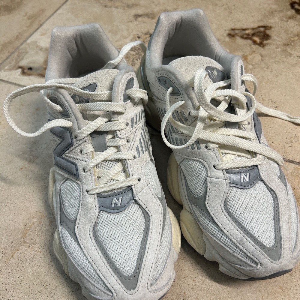 New Balance 9060 Sneakers